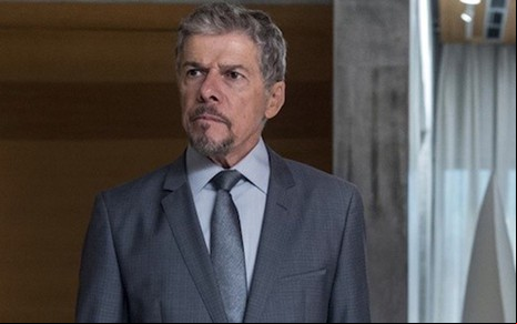 Tião (José Mayer) escapará de ser preso por ser réu primário em A Lei do Amor, da Globo - Divulgação/TV Globo