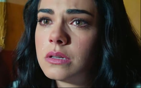 Imagem de Livia Brito chorando como Fernanda na novela A Desalmada