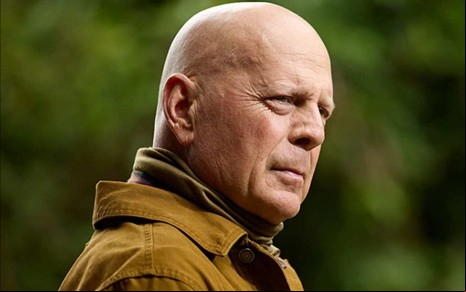 Bruce Willis em cena do filme A Fortaleza