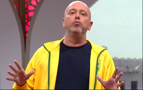 Imagem de Alex Escobar apresentando o Central da Copa