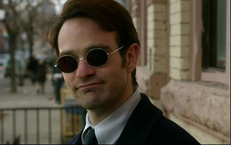 Charlie Cox em cena de Demolidor