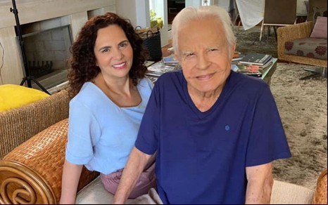Fátima Sampaio e Cid Moreira em publicidade para o Instagram em abril de 2021