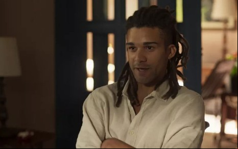 Marcelo (Lucas Leto) em cena de Pantanal