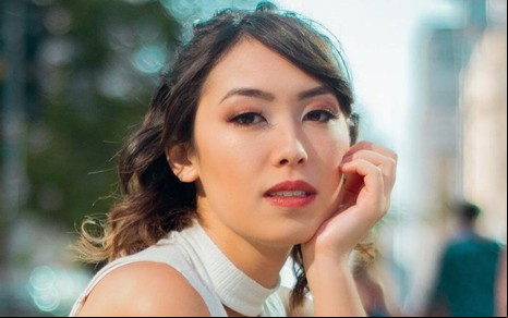 A atriz Ana Hikari em foto publicada no Instagram