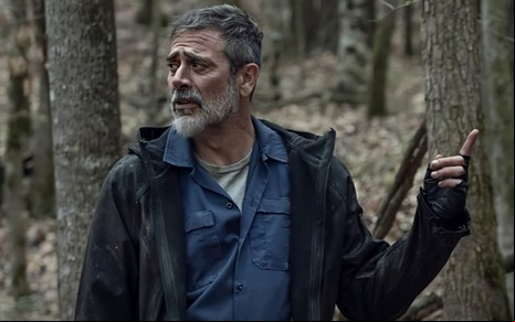 Jeffrey Dean Morgan em cena do décimo quarto episódio da 11ª temporada de The Walking Dead