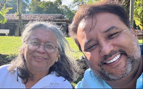 Marlene Mattos e Geraldo Luís sorridentes