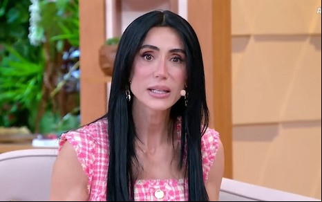 Michelle Barros tem expressão surpresa no Chega Mais