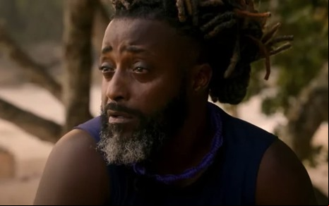 Thyago Cesar no reality show Ilhados com a Sogra, da Netflix