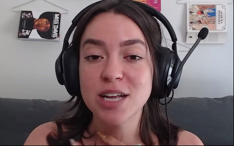 Valentina Bandeira em vídeo no YouTube em dezembro