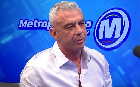 Foto de Alexandre Correa durante entrevista