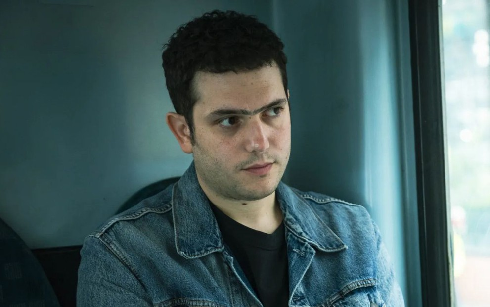 Edilson Alcaide como Jean Charles no Disney+
