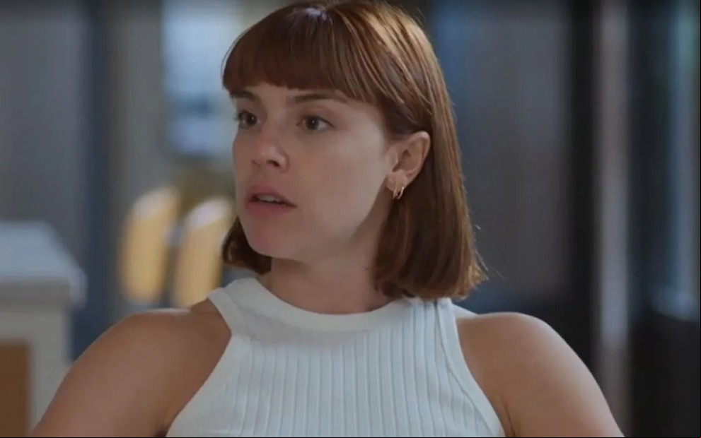Alice Wegmann como Solange no remake de Vale Tudo, da Globo