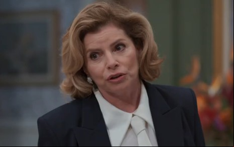 A atriz Debora Bloch como Odete Roitman em cena de Vale Tudo
