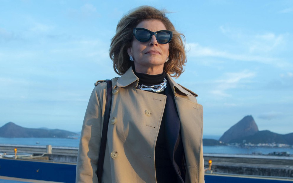 A atriz Debora Bloch como Odete Roitman no remake de Vale Tudo