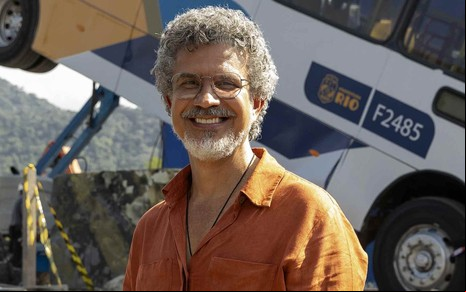 O diretor artístico André Câmara nos bastidores de Volta por Cima