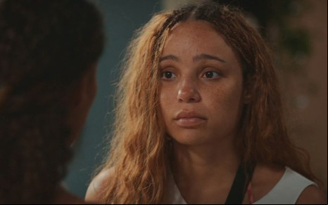 Leticia Vieira em cena de Vale Tudo como Gilda