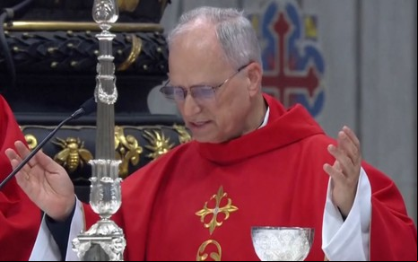 Papa Leão 14 celebra missa
