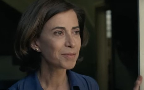 Fernanda Torres em cena de Ainda Estou Aqui