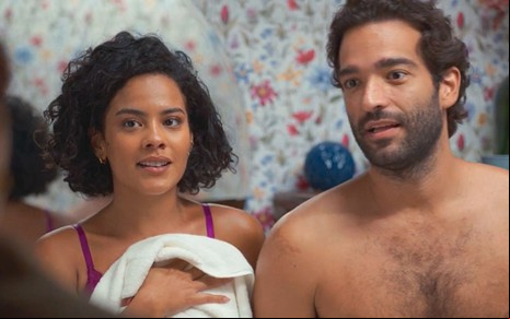 Bella Campos contracena com Humberto Carrão em Vale Tudo, da TV Globo