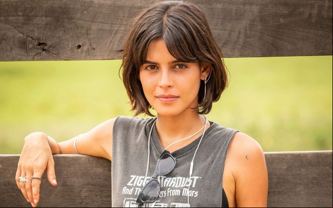 Julia Dalavia caracterizada como Guta em foto de divulgação da novela Pantanal - TV GLOBO/JOÃO MIGUEL JÚNIOR