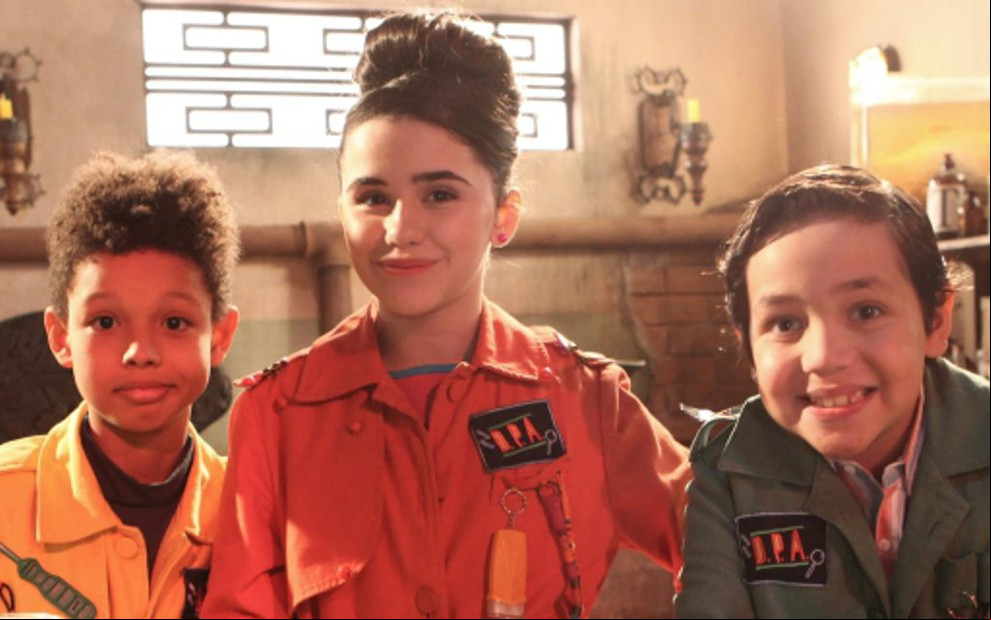 Anderson Lima (Bento), Letícia Pedro (Mila) e Pedro Hentiques Motta (Pippo), os detetives - Divulgação
