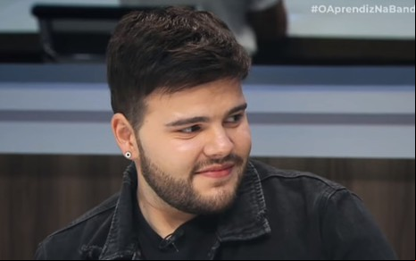 Nathan Lilja, o Nana Rude, em O Aprendiz; influenciador digital está no centro de ime na Band - Reprodução/Band