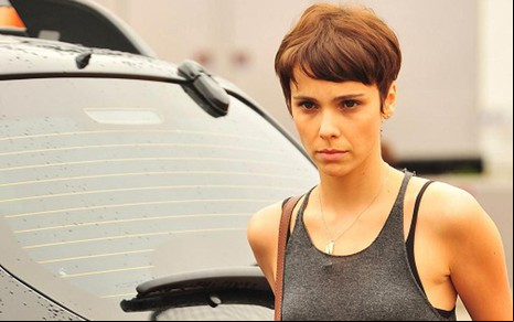 A atriz Débora Falabella interpretando Nina na novela Avenida Brasil (2012), da Globo - Divulgação/Globo
