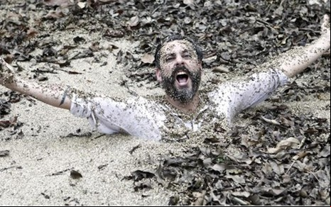 O ator Alexandre Nero (Hermes) na cena em que seu personagem morre em Além do Horizonte, da Globo - Divulgação/TV Globo