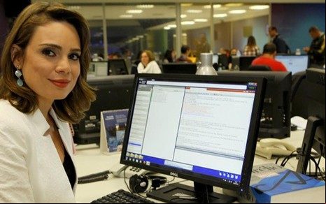 A jornalista Rachel Sheherazade, âncora do SBT Brasil, na Redação do jornalismo do SBT - Lourival Ribeiro/SBT
