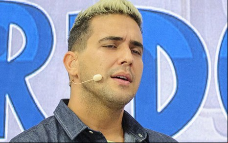 André Marques no comando do Mais Você no último dia 3; ele deverá substituir Ana Maria Braga aos sábados - Alex Carvalho/TV Globo