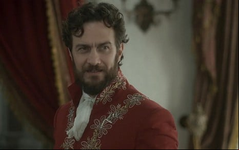 Gabriel Braga Nunes (Thomas) em Novo Mundo; vilão tirará vantagem de espancamento - Reprodução/TV Globo