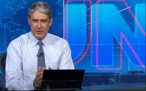 William Bonner em chamada do Jornal Nacional no ano ado: nova dança das cadeiras na Globo - Reprodução/TV Globo